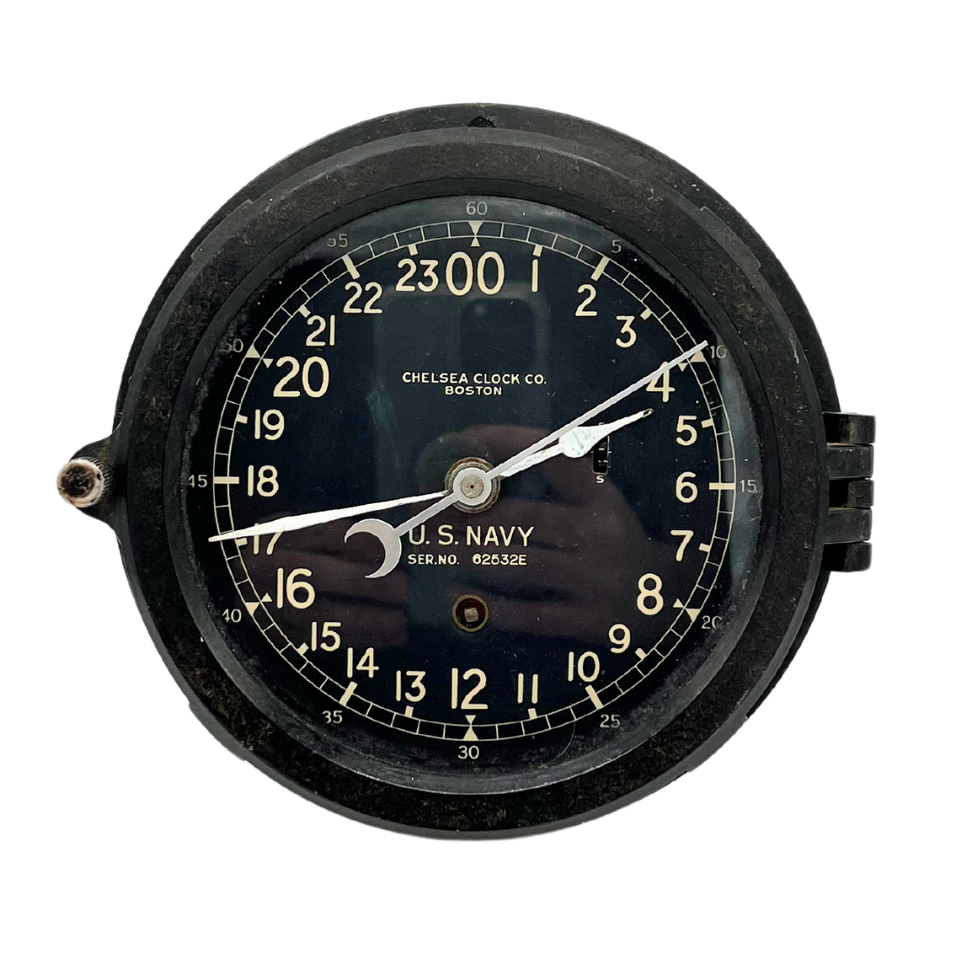 Chelsea US Navy WWII Bakelite ship clock